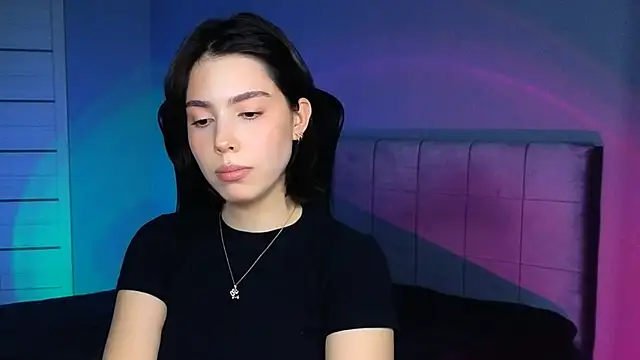 Stacy Gonzales  online show from December 17, 9:02 am