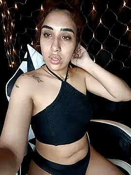 ifeelverywet andhot online show from November 5, 5:45 am