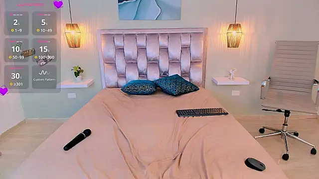 aisha sakina online show from March 5, 11:44 pm