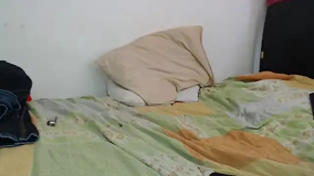 lolitabauer2 online show from November 17, 1:45 pm