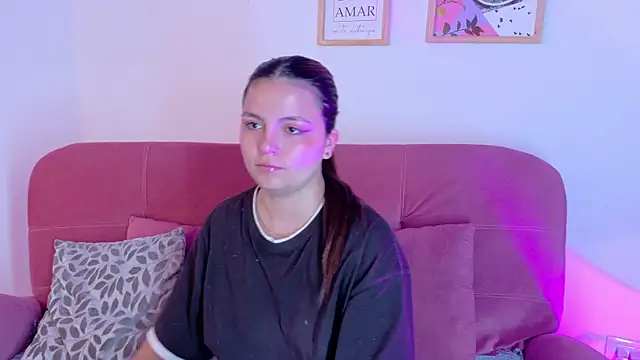 Juanita owens online show from April 21, 11:50 am