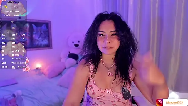 kiki cavilll online show from July 7, 3:26 pm