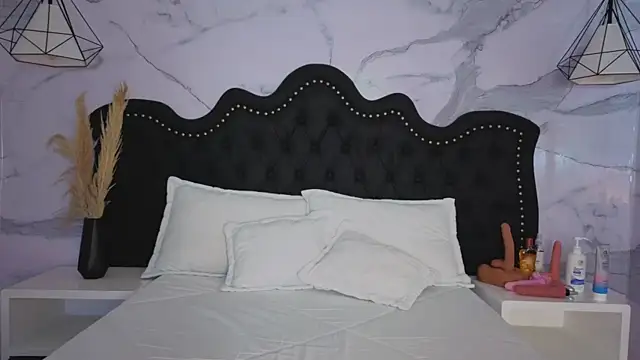 Carohorny4u online show from April 28, 12:52 am