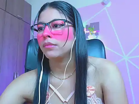  ALLYSON18  online show from April 25, 1:41 pm