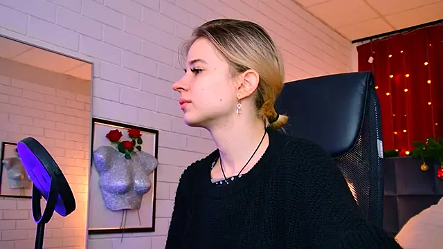 TinaDavil online show from January 7, 9:23 am