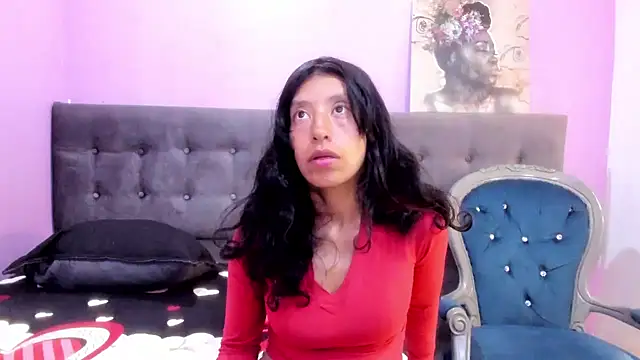 karolinee 66  online show from June 12, 2:19 am