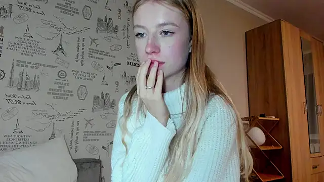 Snapshot of minidivaa_ chatting on October 12, 8:00 pm minidivaa online show from October 12, 8:00 pm