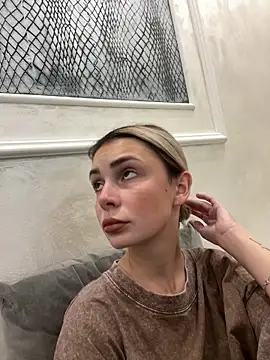 SandraCarter online show from December 19, 10:07 am