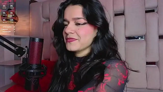 ValerieKay  online show from April 19, 6:10 pm