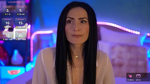 RaisaVawn online show from April 24, 6:05 am