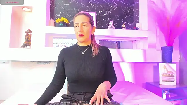 cinthya fx online show from March 12, 12:19 pm