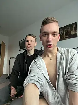 nickdtr23 online show from April 1, 1:41 pm