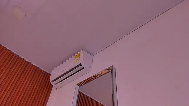 RosarioCruzz online show from April 5, 10:09 pm