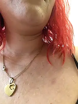 florecita9 online show from April 24, 5:27 pm