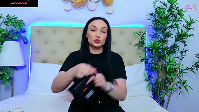 DaliyaArabian online show from April 22, 1:41 pm