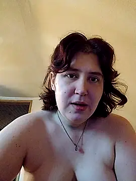 Snapshot of SexyLucie2024 chatting on October 10, 7:46 am SexyLucie2024 online show from October 10, 7:46 am
