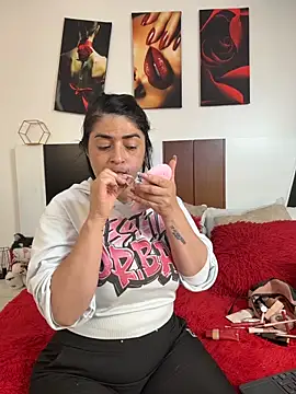karenlennox1 online show from June 16, 11:28 pm