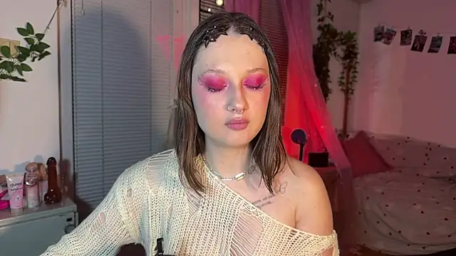 Jenny darling love online show from April 25, 8:28 pm