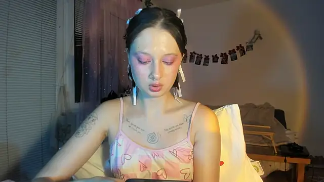 Jenny darling love online show from December 3, 7:27 pm