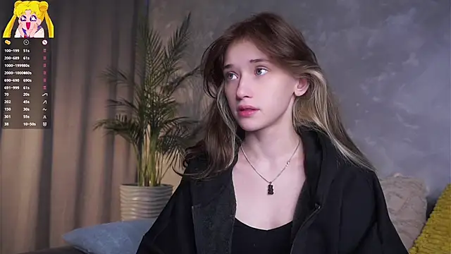 EdlinHargus online show from April 27, 1:46 am