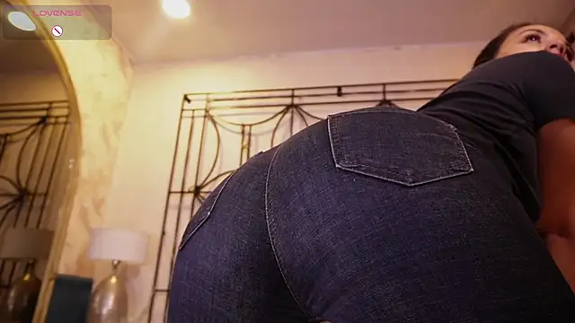 Sophia wilsonn  online show from January 19, 11:50 am