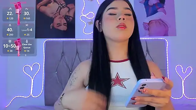 Ashley piinkk  online show from April 29, 5:10 am