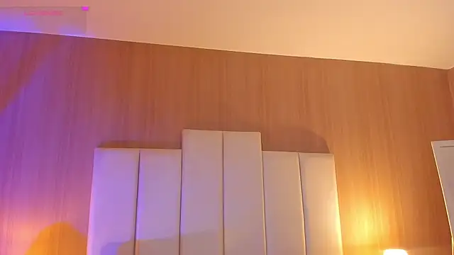 CaseyPiierce online show from December 4, 8:31 pm