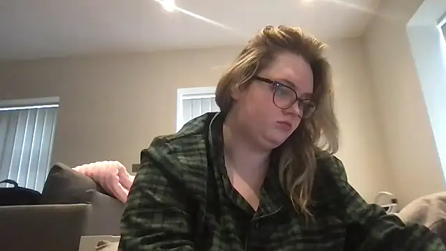 honeyyy24 online show from May 8, 9:56 am