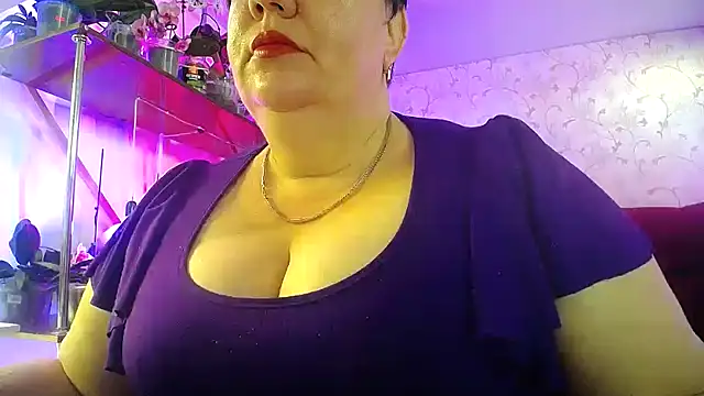  Sweet Woman online show from May 7, 5:23 am