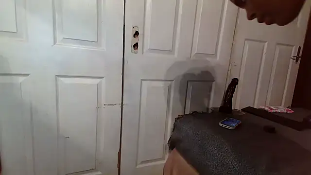 Smoochy  online show from November 10, 2:39 am