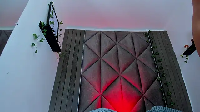 BriaConner  online show from April 20, 1:41 am