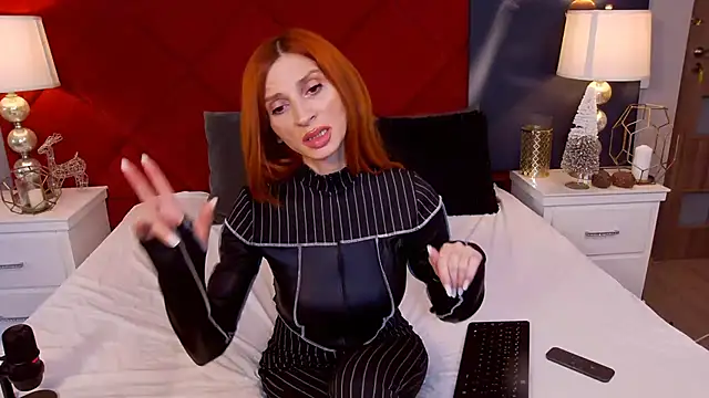 MinnieDrew online show from November 26, 8:54 pm