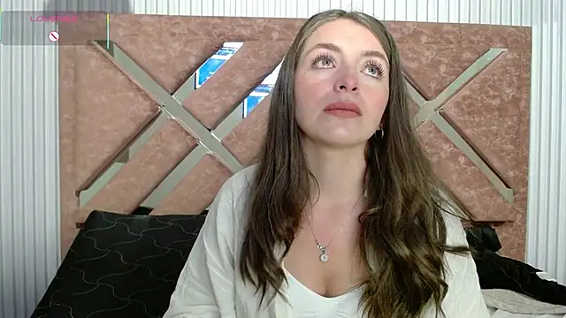  isaabellaa online show from April 23, 12:29 pm