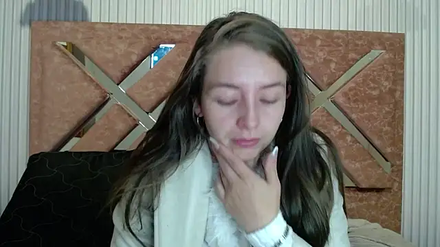  isaabellaa online show from April 25, 2:25 pm