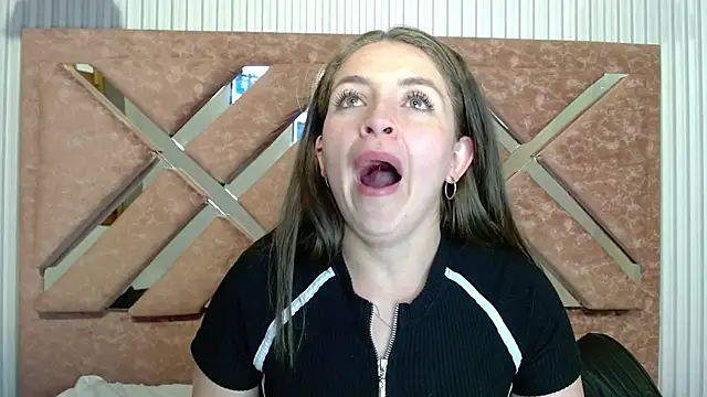  isaabellaa online show from April 20, 6:11 pm