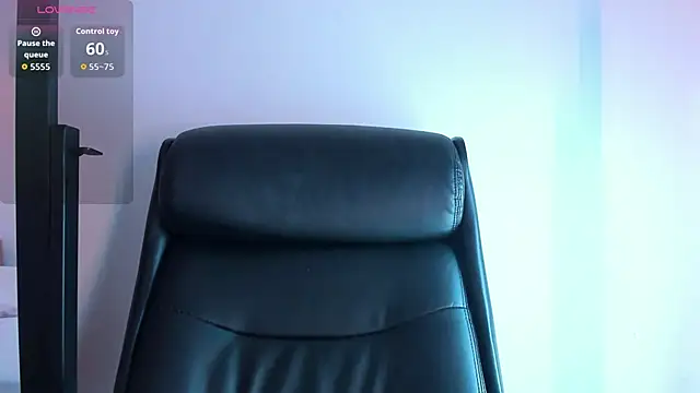 Snapshot of Hanna_Moonlight_ chatting on October 10, 8:36 pm Hanna Moonlight  online show from October 10, 8:36 pm