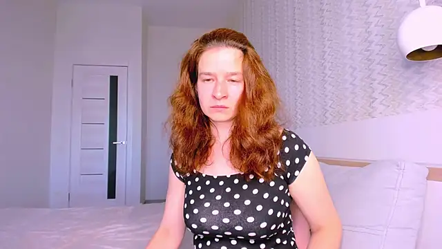   MaryLee   online show from June 11, 3:25 am