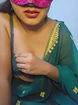 Awesomelusty online show from April 24, 8:00 pm