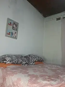 Goodgirlsue 77 online show from November 27, 7:17 pm