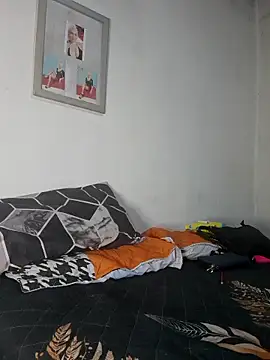 Goodgirlsue 77 online show from December 15, 10:15 pm