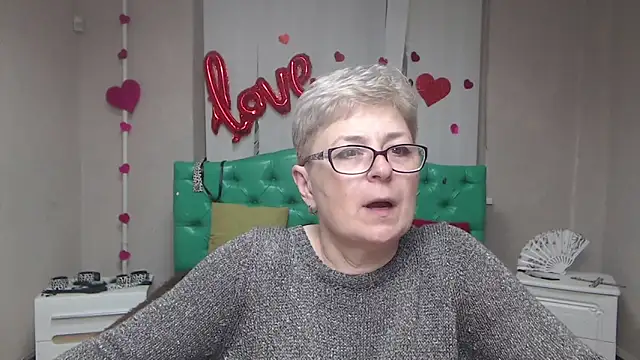 EmiliaGree online show from March 20, 6:02 pm