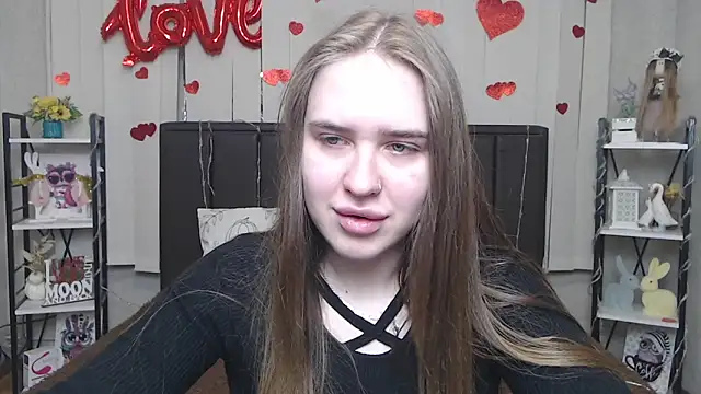 LauraHlot online show from May 29, 5:38 am