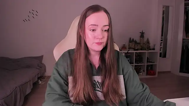 WalkingGirl online show from November 27, 10:45 pm