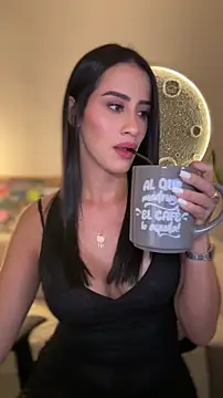 SarahhSmitth1 online show from April 24, 12:02 am