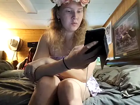 Ryan and Aurora online show from June 4, 6:45 pm