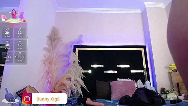 Snapshot of Bunny_O chatting on September 15, 3:15 am Bunny O online show from September 15, 3:15 am
