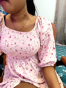 yhona darling online show from April 24, 2:14 am