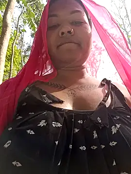 Hot Urvi online show from April 22, 9:17 am