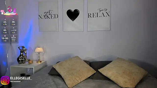 ElleGisellee online show from June 7, 3:24 am