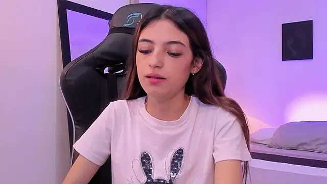 sofiarouge online show from November 11, 8:28 pm